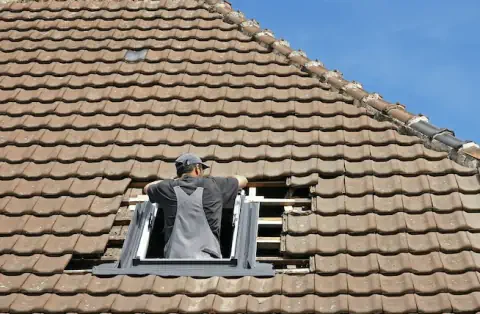 Pose de velux - La Tour-d'Auvergne